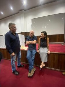 Aula do Professor Jean-Michel Vives 04